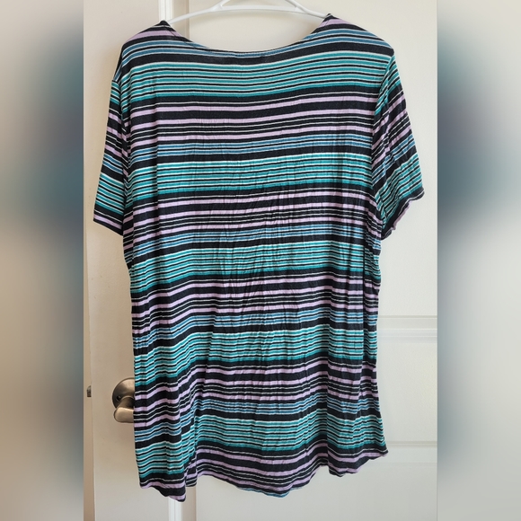 Ricki's XXL Top - Picture 4 of 4